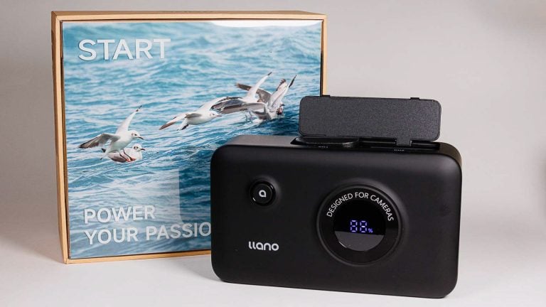 A closer look at the Llano TurboCell 2-in-1 Battery Charger
